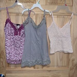 3 Piece Bundle Tank Tops Size : Small Pre-loved